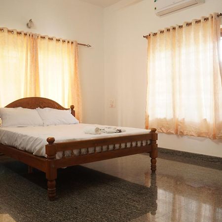 Joby Homestay Kadamakudy Kochi Екстериор снимка