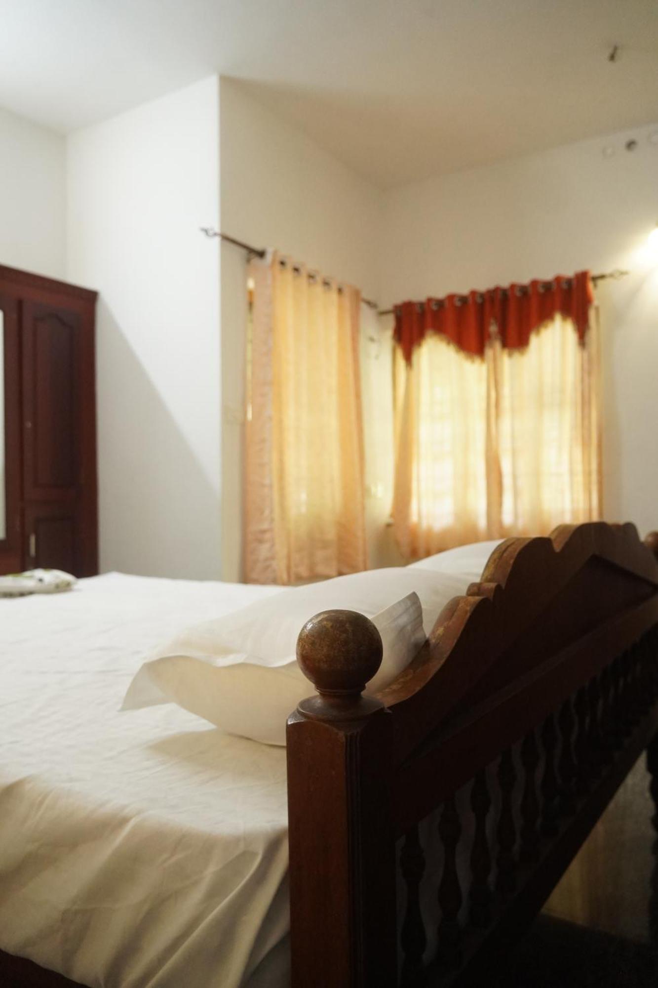 Joby Homestay Kadamakudy Kochi Екстериор снимка